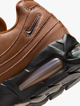 Nike - Nike Air Max 95 Big Bubble in Lt British Tan and Flax-Velvet Brown