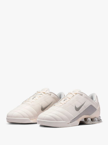 Nike - T90 Shox Magia in Sail/Pale Ivory/Sail/Metallic Silver