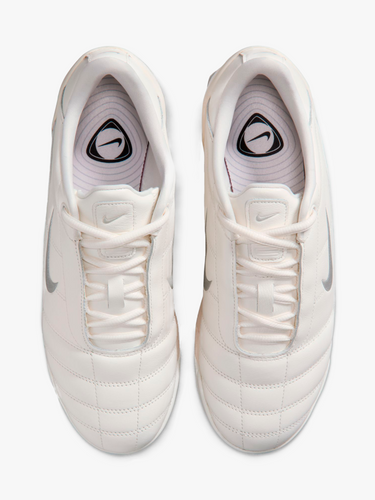 Nike - T90 Shox Magia in Sail/Pale Ivory/Sail/Metallic Silver