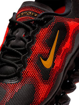 Nike - Nike Air Liquid Max in Black, Metallic Gold-Team Red-Fire