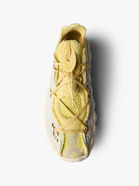 Nike - Nike Mind 002 Flyknit in Light Bone, Saturn and Infinite Gold