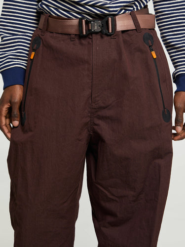 Nike - U ISPA ADPT WRAP Pants in Earth/Smokey Mauve