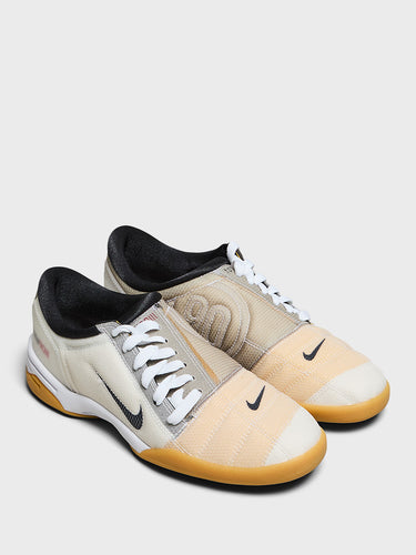 Nike - T90 Sneakers in White, Black and Gum Light Brown