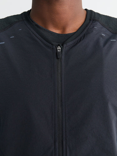 Nike - Dry-Fit ADV Run Utility Vest in Black and Black Reflective