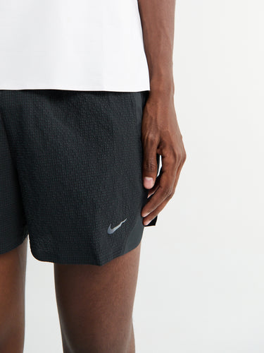 Nike - Dry-Fit Challenger 5-Inch Shorts in Black and Black Reflective