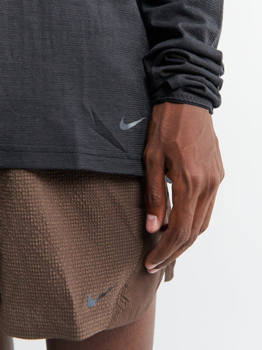 Nike - Dry-Fit ADV Run T-Shirt in Black and Anthracite