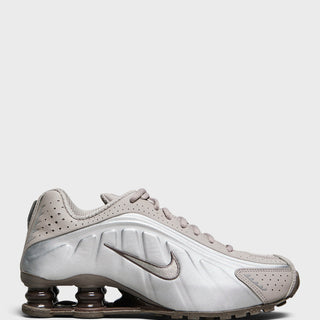 Nike - Shox R4 Sneakers in Cave Stone, College Grey and Baroque Brown