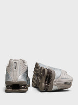 Nike - Shox R4 Sneakers in Cave Stone, College Grey and Baroque Brown
