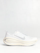 Nike - Nike Vomero Plus in Platinum tint, Refleect Silver, Grey Fog, Iron Grey and Metallic Silver