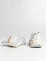 Nike - Nike Vomero Plus in Platinum tint, Refleect Silver, Grey Fog, Iron Grey and Metallic Silver