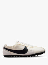 Nike - Nike Moon Shoe OG SP in Soft Pearl and Black-Black