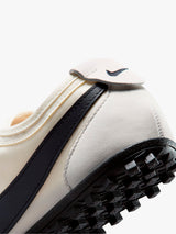 Nike - Nike Moon Shoe OG SP in Soft Pearl and Black-Black