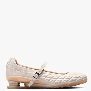 Nike - W Nike Shox Z Calistra in Pale Ivory and Pale Ivory Oatmeal