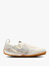Nike - Nike Moon Shoe SP x Jacquemus in Soft Pearl and Sail