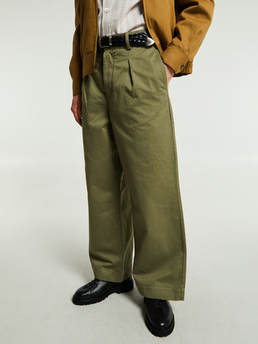 Noah - Single-Pleat Baggy Pant in Army Green