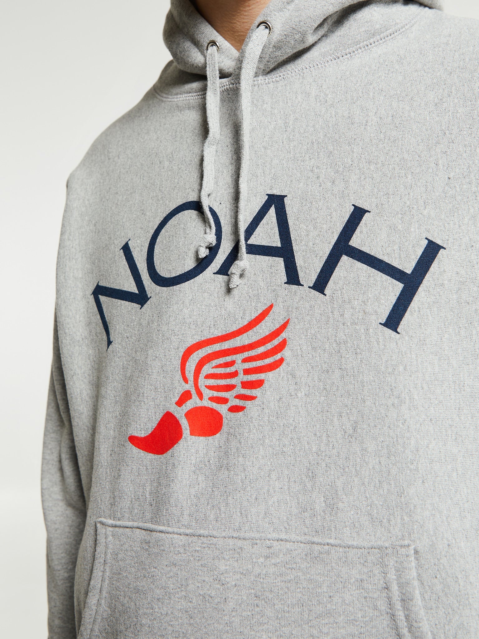 Noah - Wing Foot Core Logo Hoodie in Heather Grey