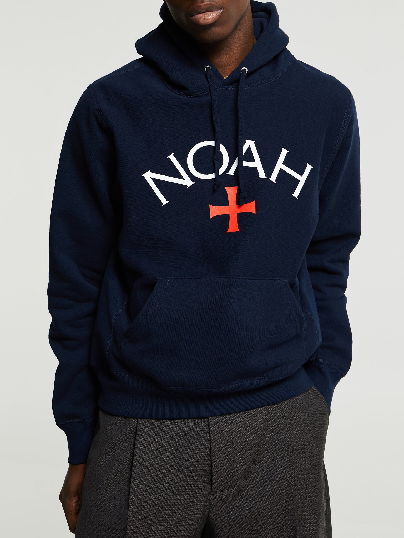 Noah - Core Logo Hoodie in Navy