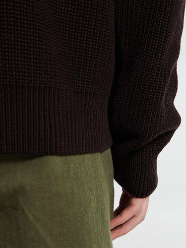 Noah - V-Neck Shaker Stitch Sweater in Brown