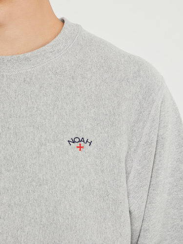 Noah - Classic Crewneck Sweatshirt in Heather Grey