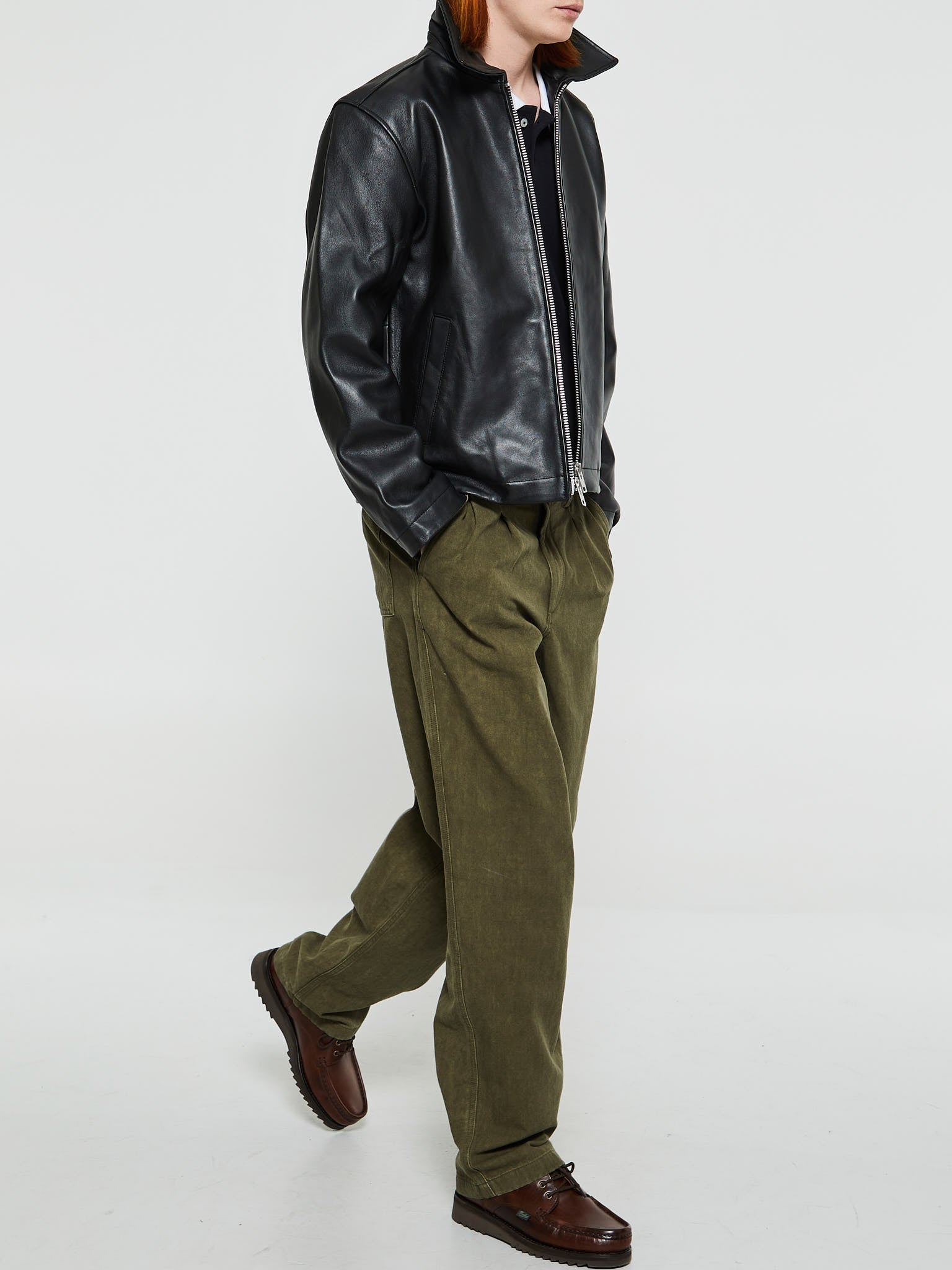 Noah - Double Pleated Cotton Pants in Dark Olive