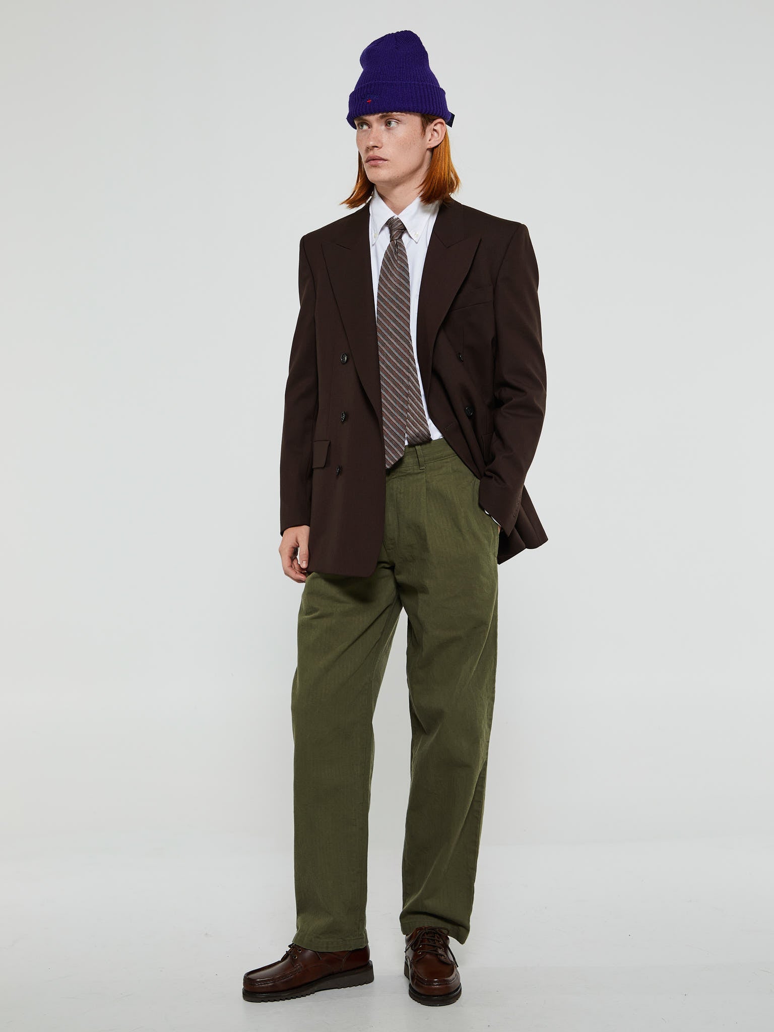 Noah - Double Pleated Herringbone Pants in Army Green