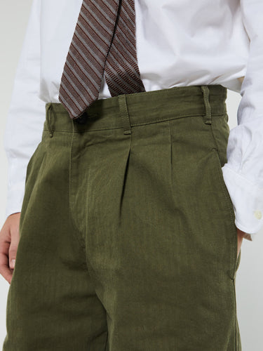 Noah - Double Pleated Herringbone Pants in Army Green
