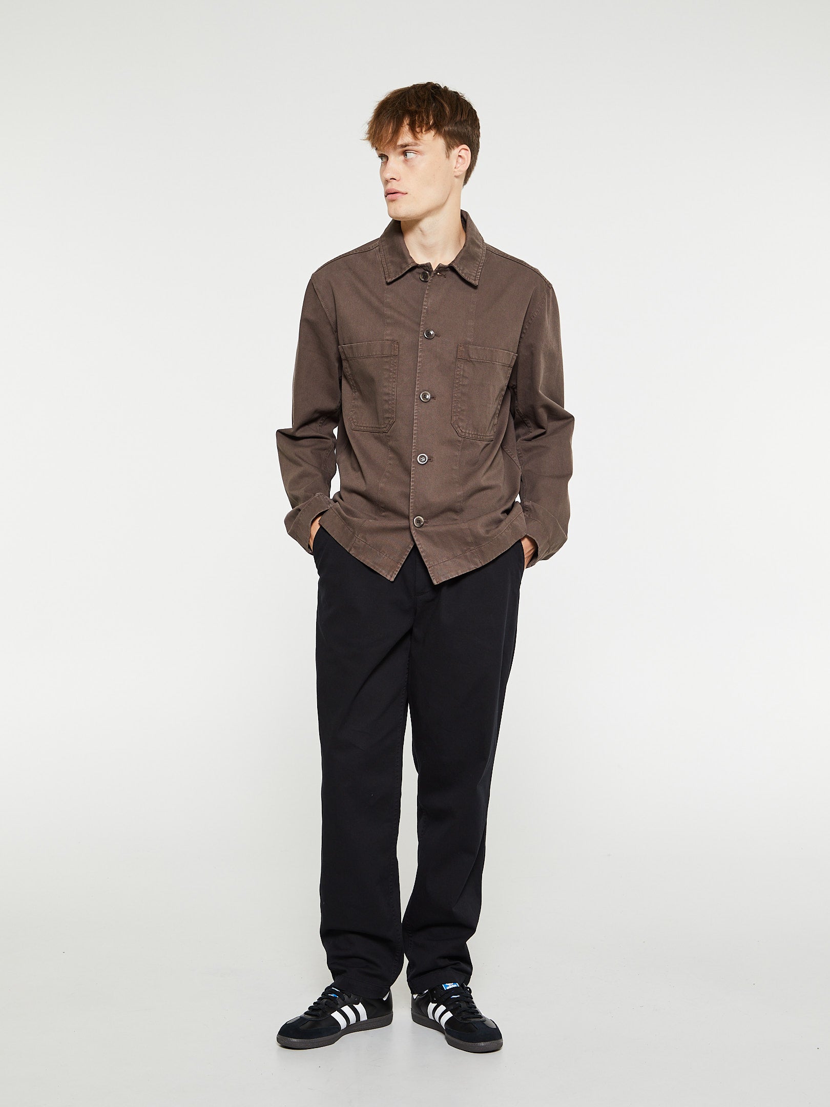 Ezra Relaxed Organic Stretch Twill Trouser in Black