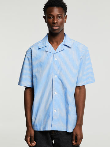 Mads Poplin Stripe Shortsleeved Shirt in Navy