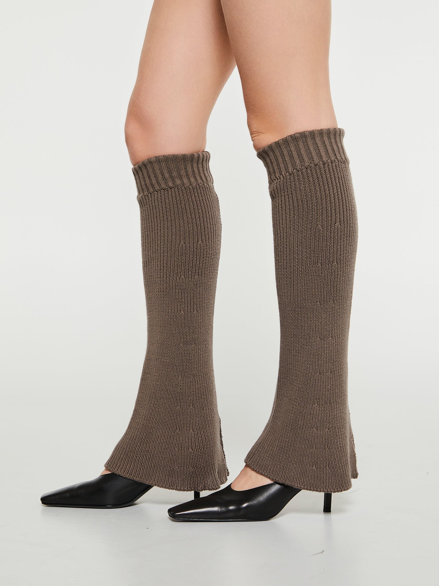 Knitted Gaiter in Brown