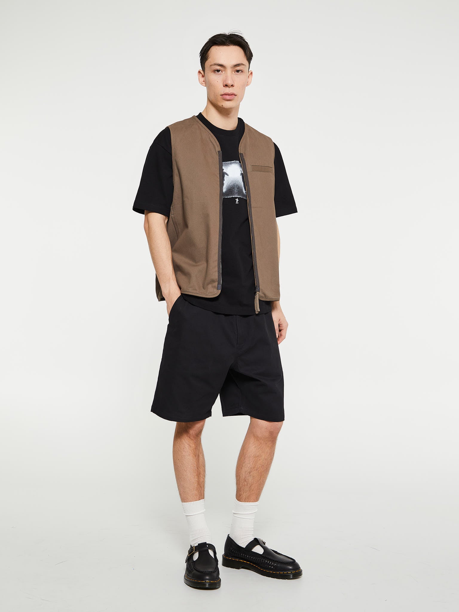 Off-Race Cotton Twill Shorts in Black
