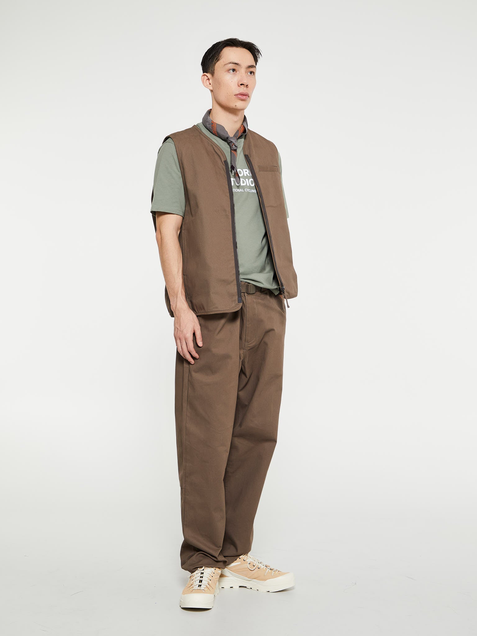 Off-Race Cotton Twill Vest in Brown