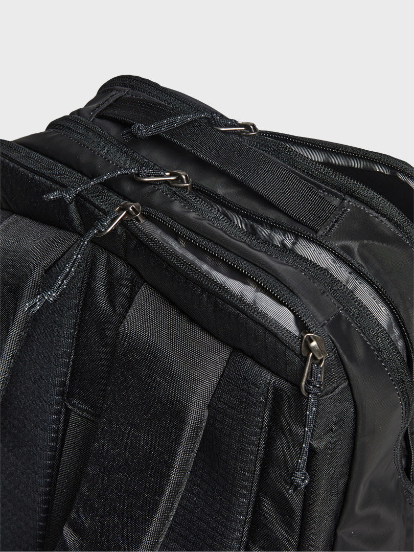Patagonia - Black Hole Pack 32L in Black – stoy
