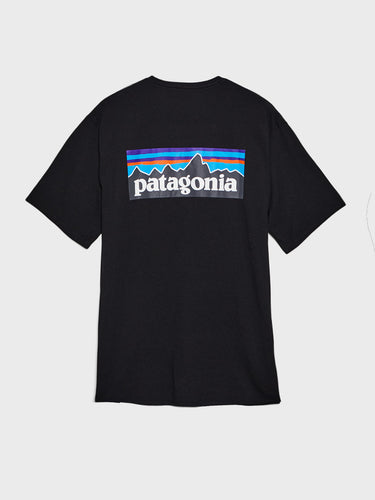 Patagonia - P-6 Logo T-shirt in Black