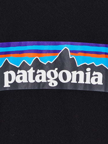 Patagonia - P-6 Logo T-shirt in Black