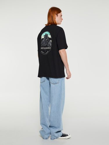 Patagonia - M's Chouinard Crest Pocket Responsibili-Tee T-Shirt in Ink Black