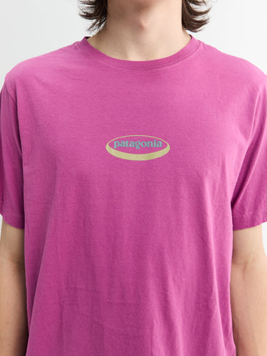 Patagonia - M's '95 Oval Logo T-Shirt in Faded Magenta