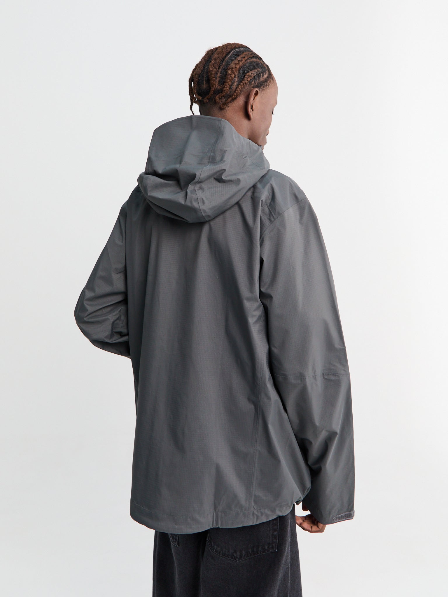 Patagonia - Men's Granite Crest Rain Jacket in Forge Grey with