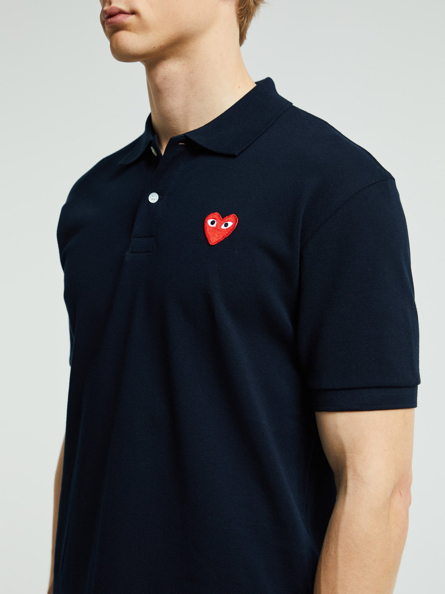 Comme des Garçons PLAY - Polo With Red Emblem in Navy