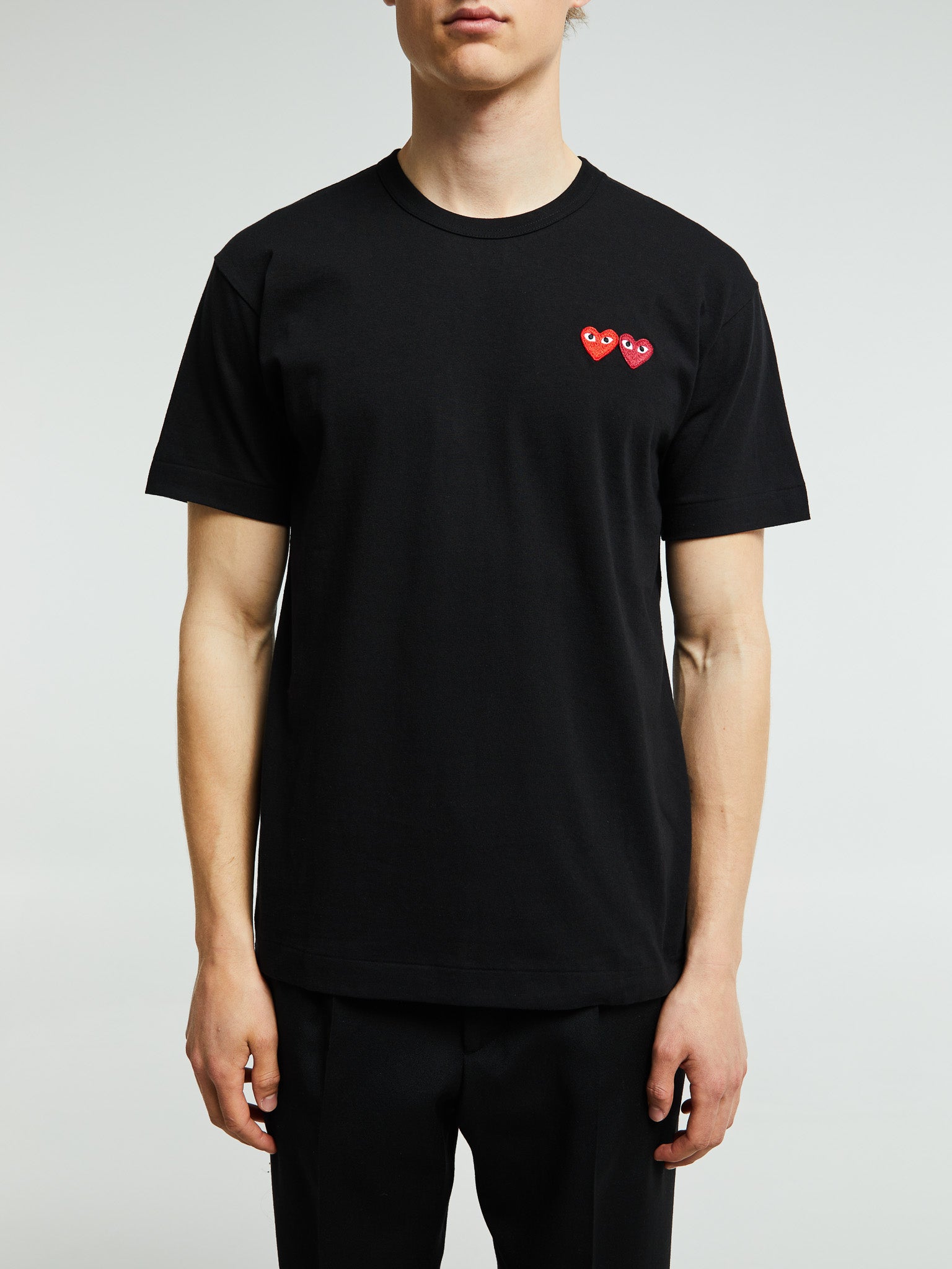Comme des Garçons PLAY - T-Shirt With Double Burgundy Emblem in Black