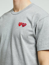 Comme des Garçons PLAY - T-Shirt With Double Burgundy Emblem in Grey
