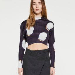 Pleats Please - Cropped White Top in Bean Dots