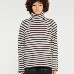 Proem Parades - Svala Stripe Cashmere Sweater in Brown and White