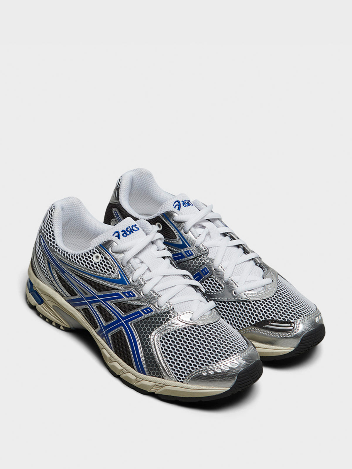 Asics - Gel-DS Trainer 14 Sneakers in White and Asics Blue