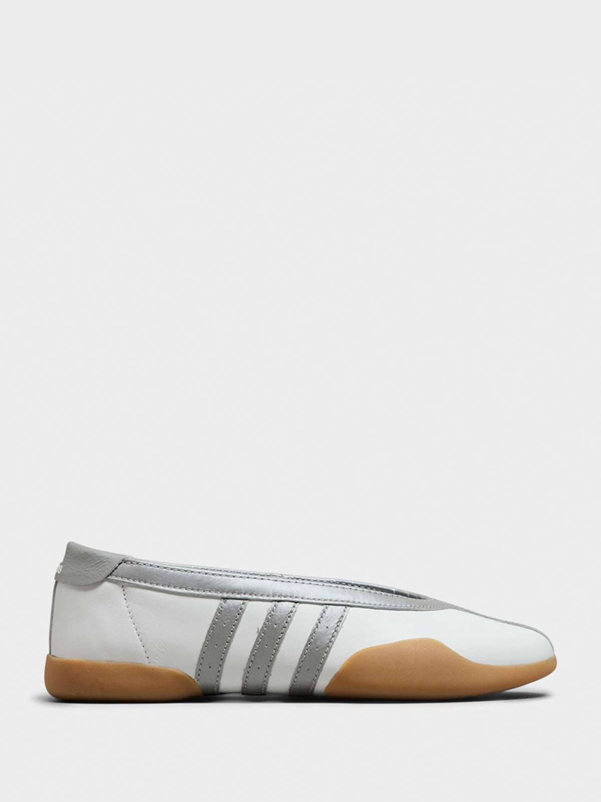 Adidas - Taekwondo Mei Ballet Shoes in Cloud White, Silver Metallic and Gum