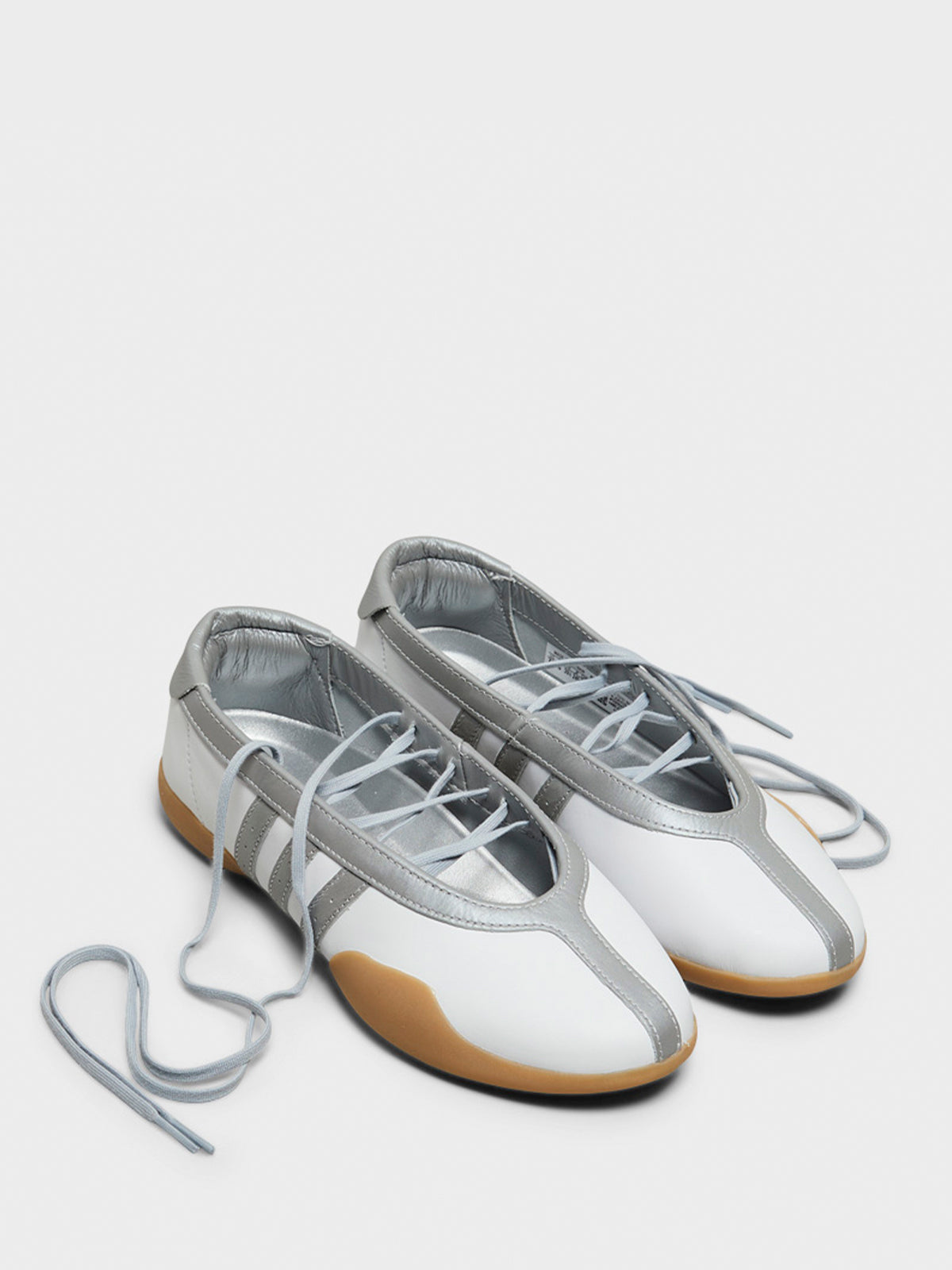Adidas - Taekwondo Mei Ballet Shoes in Cloud White, Silver Metallic and Gum