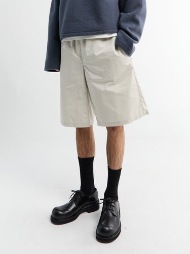 Shorts in Light Grey Suit