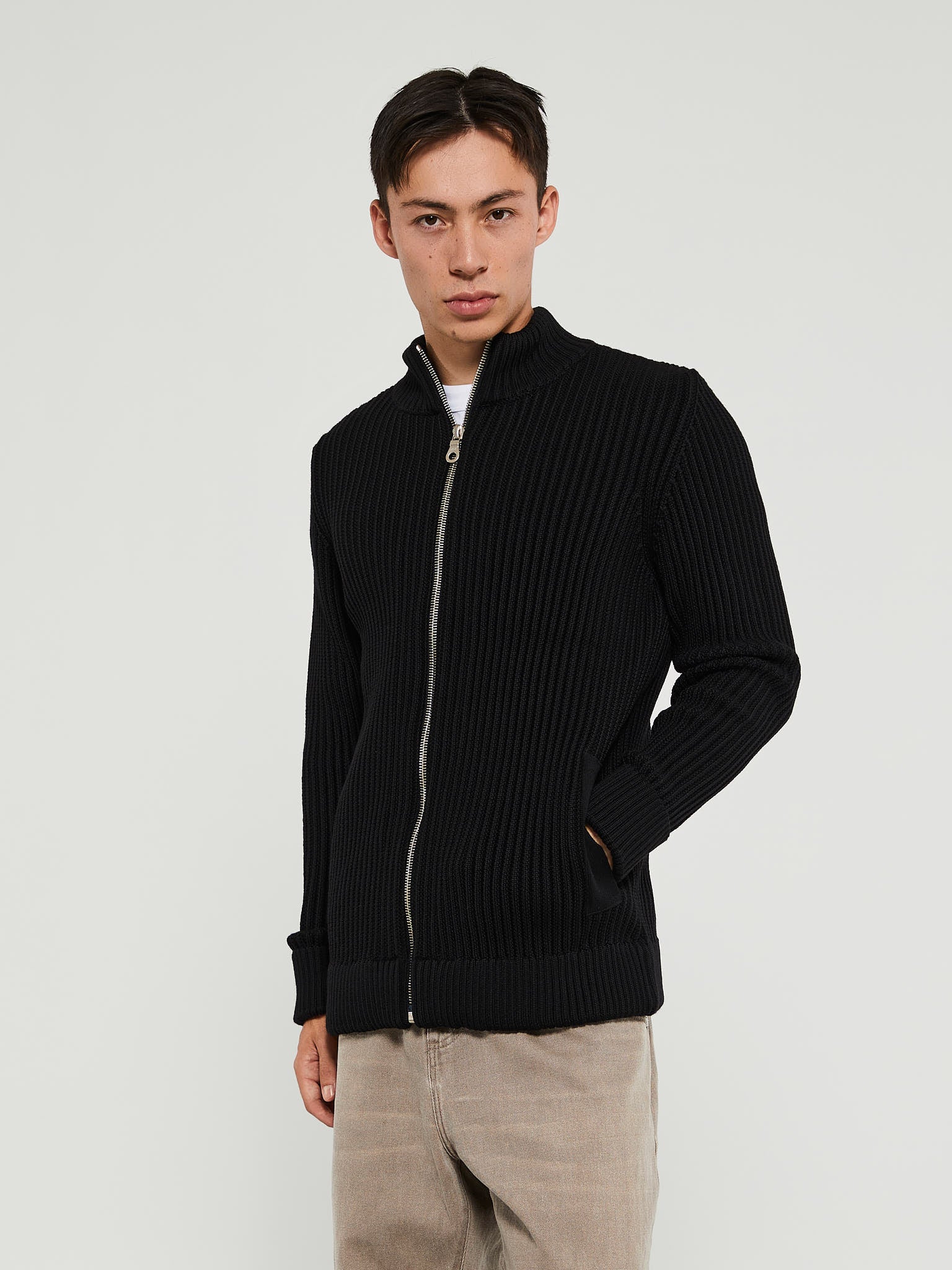 S.N.S. Herning - Ratio III Full Zip in Black