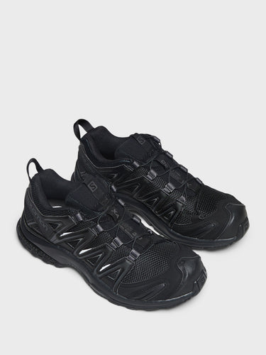 Salomon - XA PRO 3D Sneakers in Black, Black and Magnet