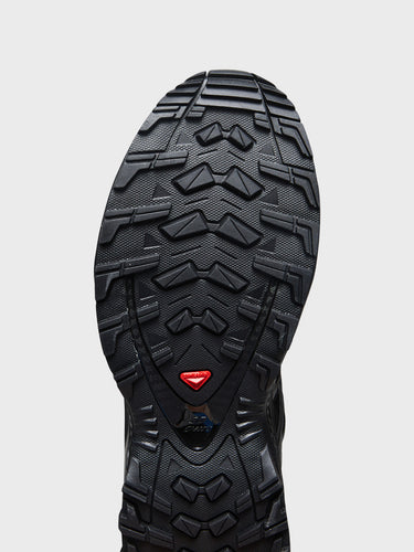Salomon - XA PRO 3D Sneakers in Black, Black and Magnet