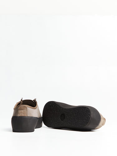 S100010 Low Top Sneakers in Ash Brown